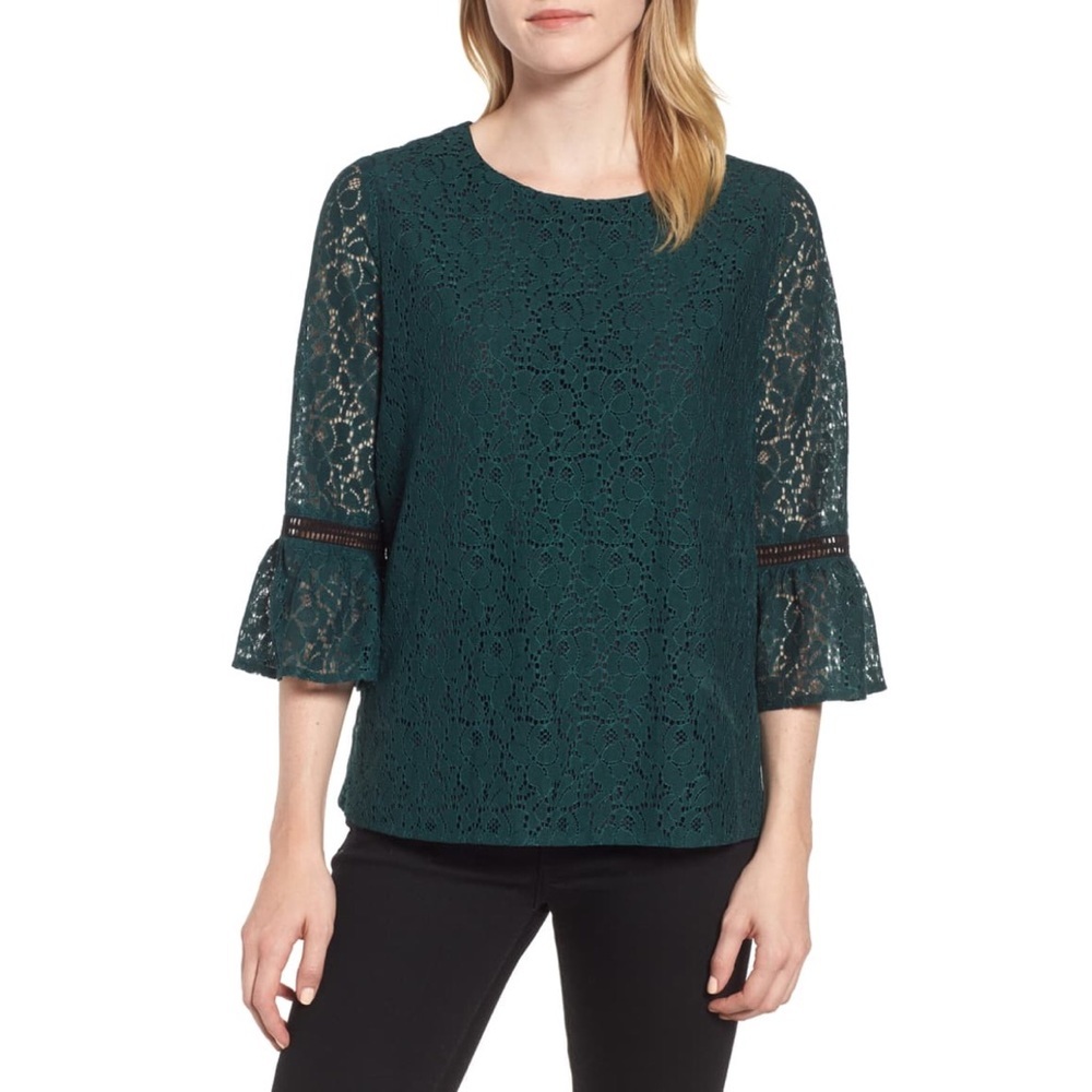 Gibson ERIN SQUAD LACE TOP 💖IN STORES💖